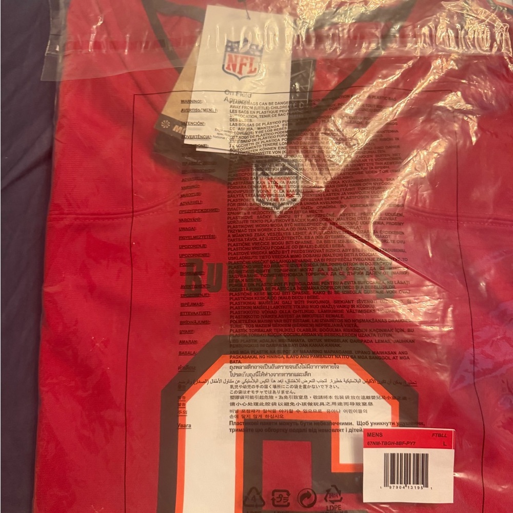 NWT in bag - Nike NFL Buccaneers #6 Mayfield Football Jersey - Picture 7 of 8